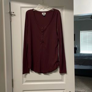 Old Navy long sleeve shirt